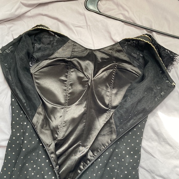 Gorgeous formal starry dress with gold accent in vintage style with lace sleeves - Picture 5 of 6